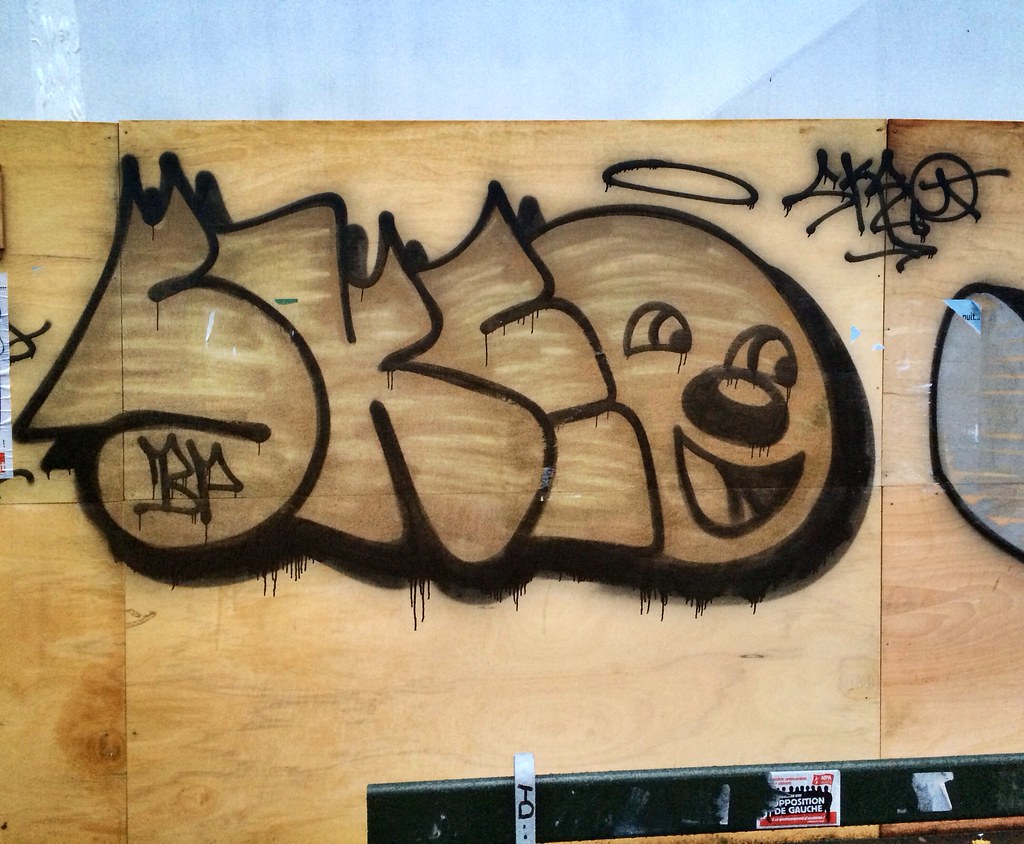 Throw Up graffiti Skeo bp